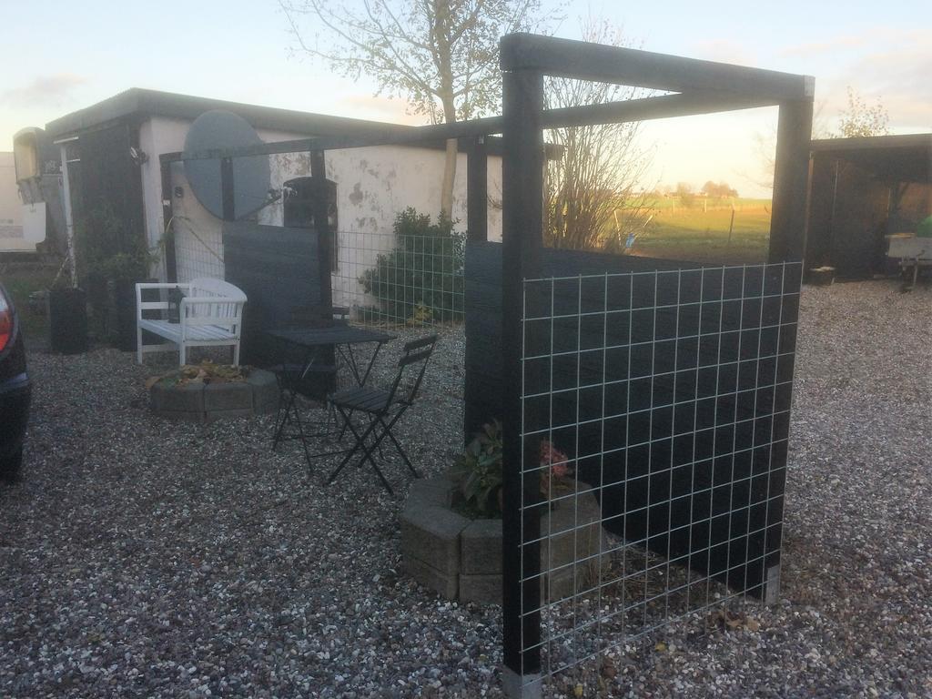 Svalegaarden Guesthouse Saerslev Luaran gambar